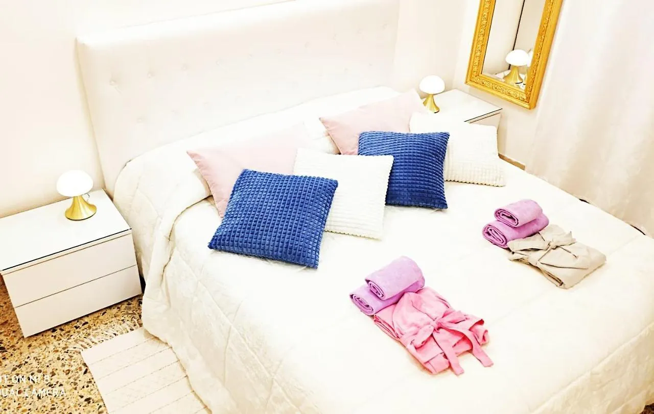 Boutique Apartment Con Tv Da 65 E 43 Viareggio