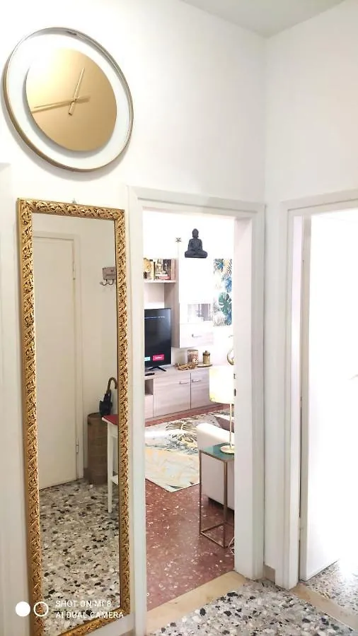 Boutique Apartment Con Tv Da 65 E 43 Viareggio
