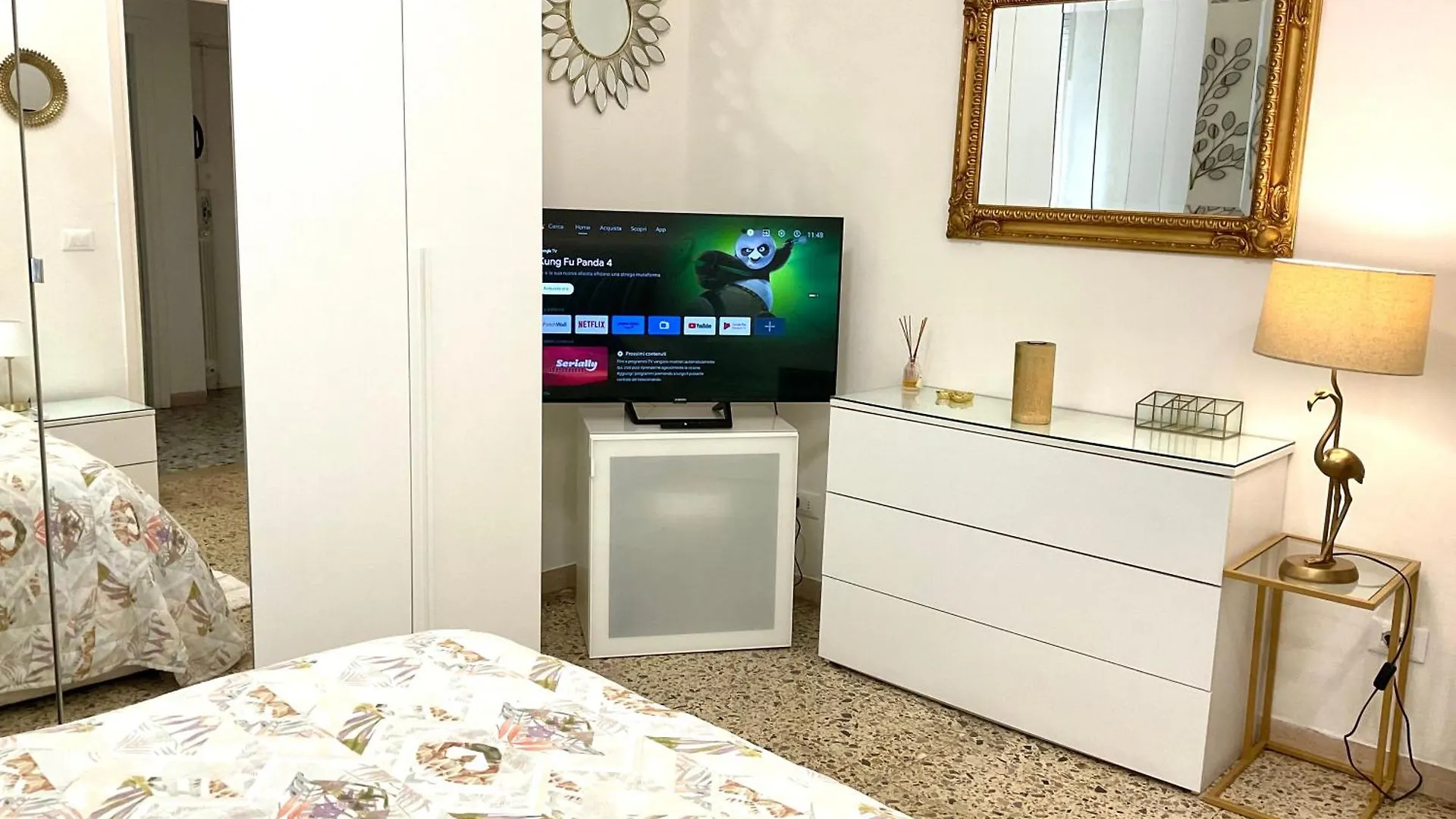Boutique Apartment Con Tv Da 65 E 43 Viareggio