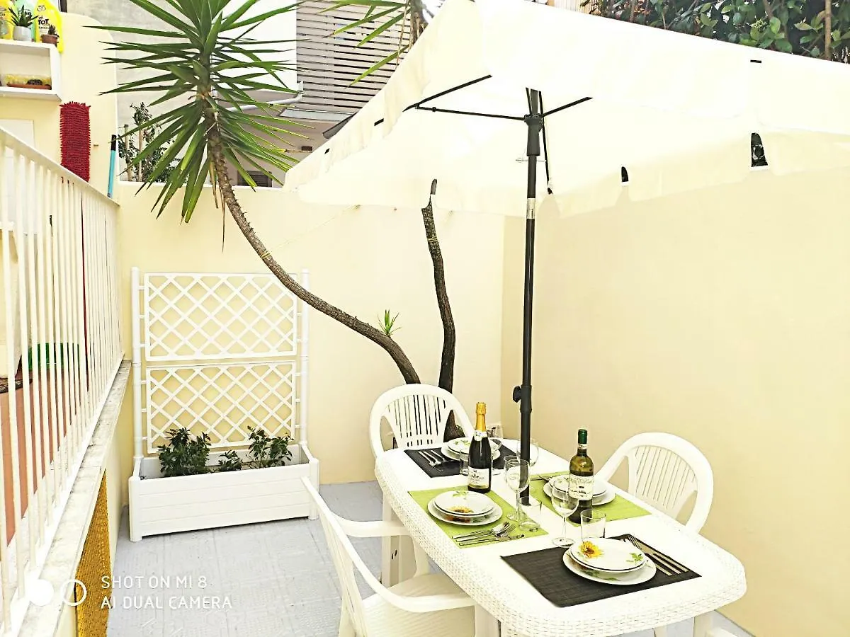 Boutique Apartment Con Tv Da 65 E 43 Viareggio Italy